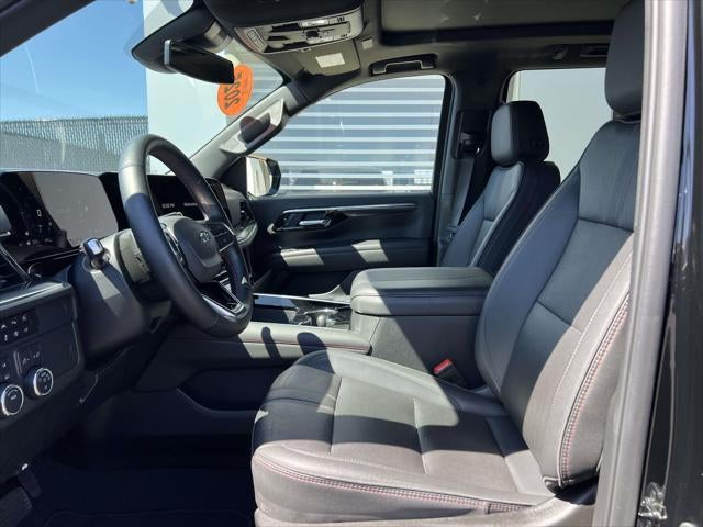 2025 Chevrolet Suburban RST