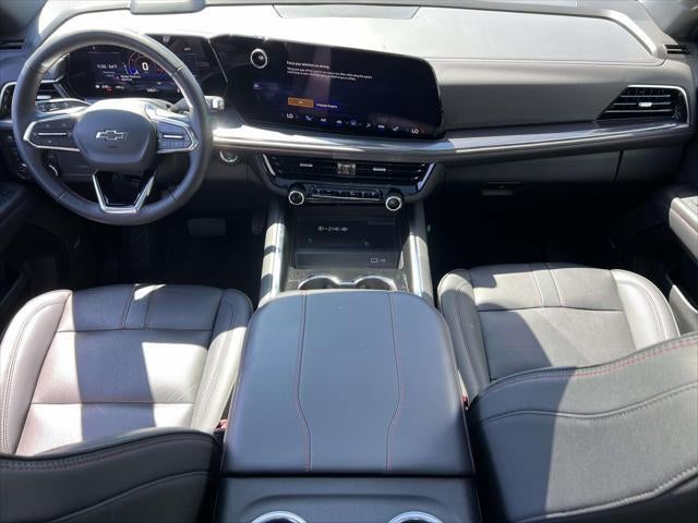 2025 Chevrolet Suburban RST