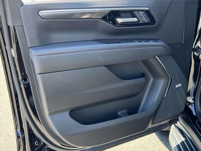 2025 Chevrolet Suburban RST