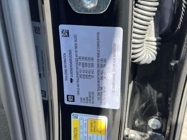 2025 Chevrolet Suburban RST