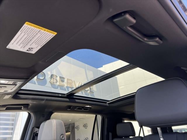 2025 Chevrolet Suburban RST