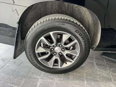 2023 Chevrolet Suburban LT