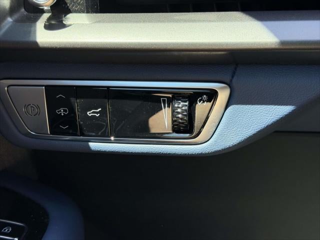2026 Cadillac VISTIQ Premium Luxury