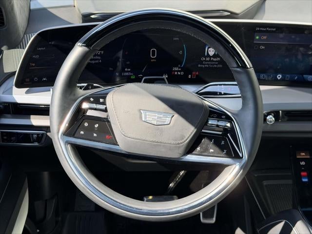 2026 Cadillac VISTIQ Platinum