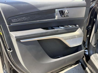 2026 Cadillac VISTIQ Platinum