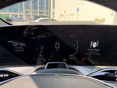 2026 Cadillac VISTIQ Platinum