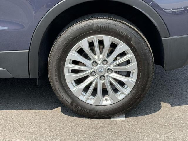 2024 Cadillac XT4 AWD Luxury