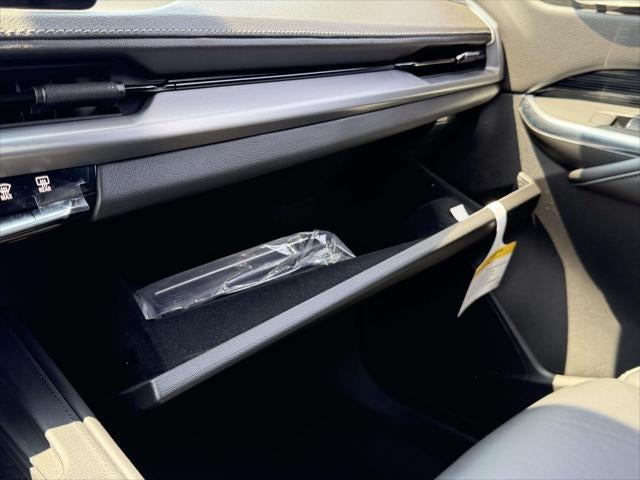 2024 Cadillac XT4 AWD Luxury
