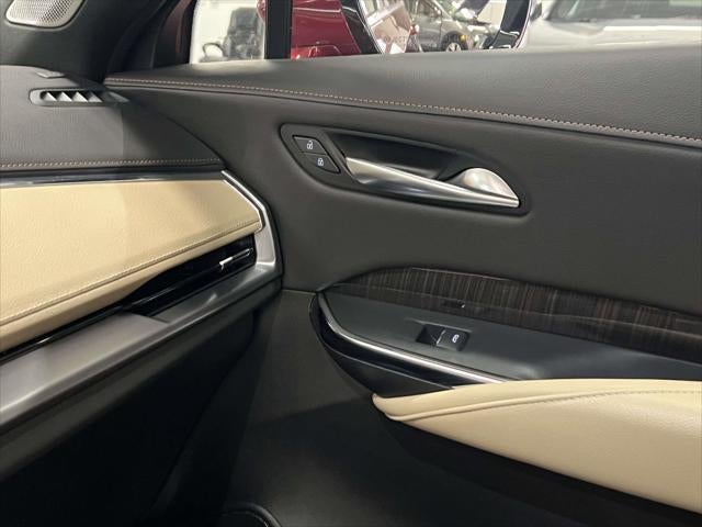 2024 Cadillac XT4 AWD Premium Luxury