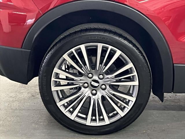 2024 Cadillac XT4 AWD Premium Luxury