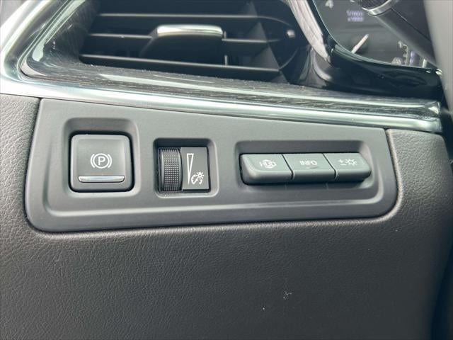 2022 Cadillac XT5 AWD Premium Luxury