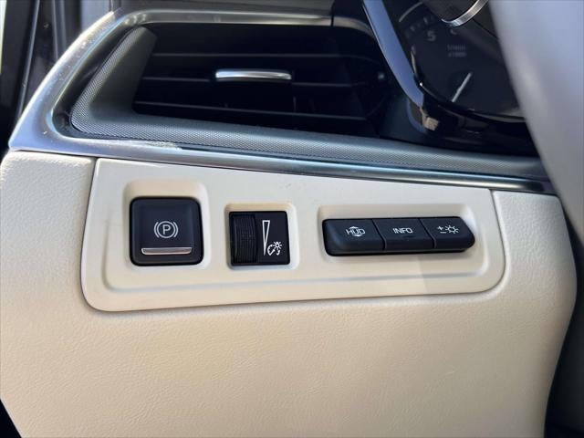 2025 Cadillac XT5 AWD Premium Luxury