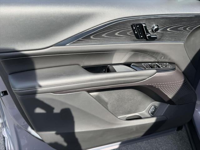 2025 Cadillac LYRIQ Luxury