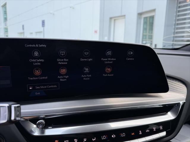 2024 Cadillac LYRIQ Sport