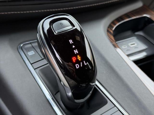 2024 Cadillac Escalade ESV 4WD Luxury