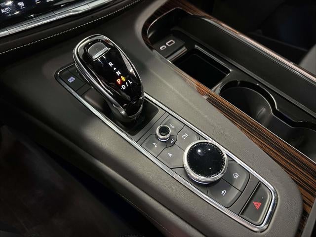 2023 Cadillac Escalade ESV 4WD Luxury