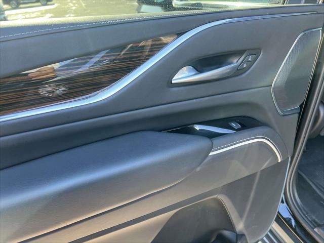 2023 Cadillac Escalade ESV 4WD Premium Luxury