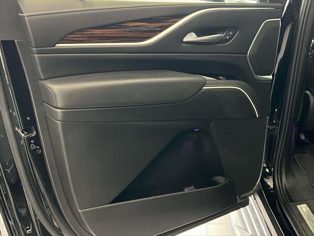 2023 Cadillac Escalade ESV 4WD Premium Luxury