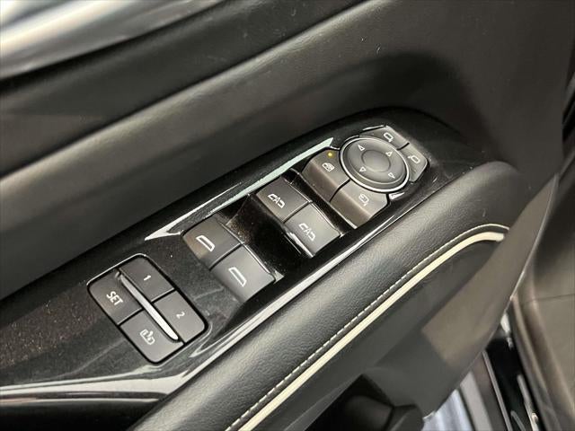 2023 Cadillac Escalade ESV 4WD Premium Luxury