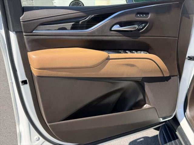 2023 Cadillac Escalade ESV 4WD Sport