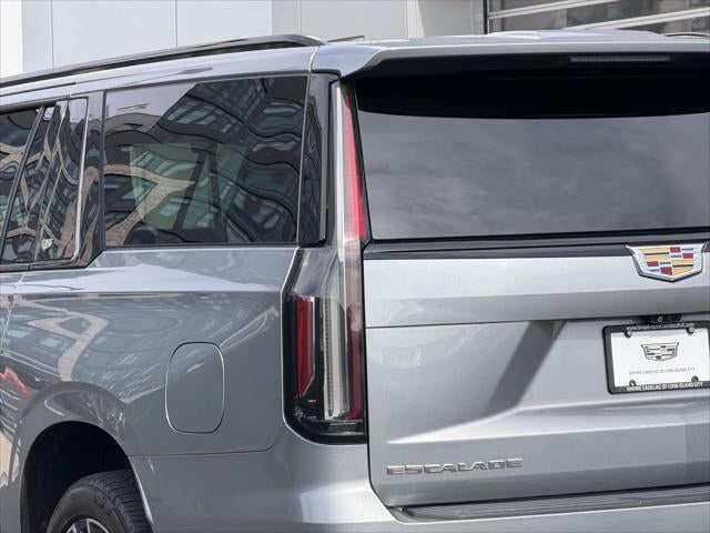 2023 Cadillac Escalade ESV 4WD Sport