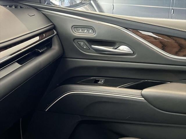 2023 Cadillac Escalade ESV 4WD Sport Platinum