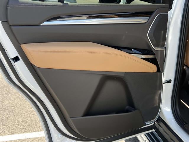 2025 Cadillac Escalade 4WD Premium Luxury
