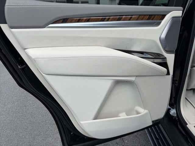 2026 Cadillac Escalade 4WD Platinum Sport
