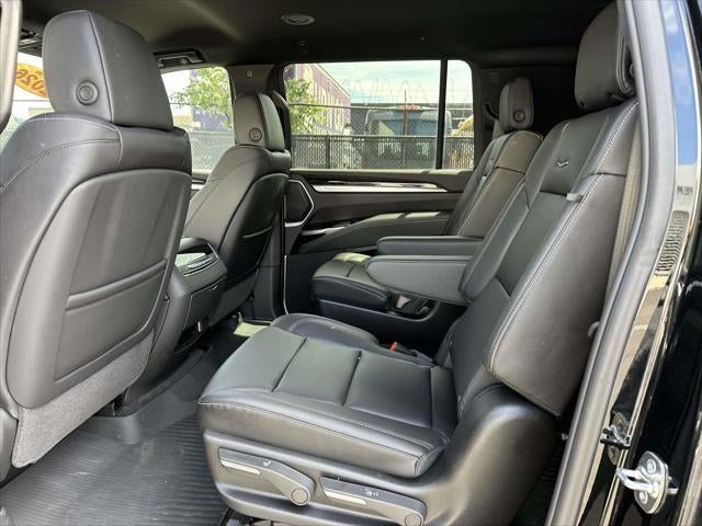 2026 Cadillac Escalade ESV 4WD