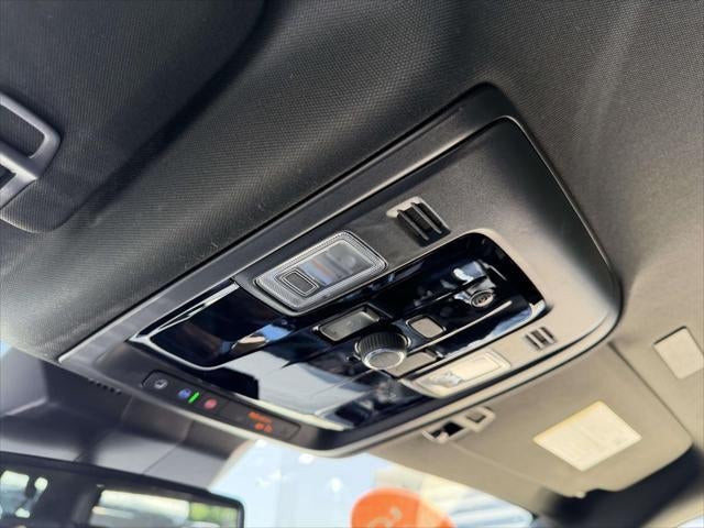 2025 Cadillac Escalade ESV 4WD Luxury