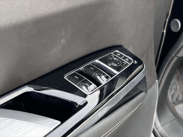 2025 Cadillac Escalade ESV 4WD Luxury