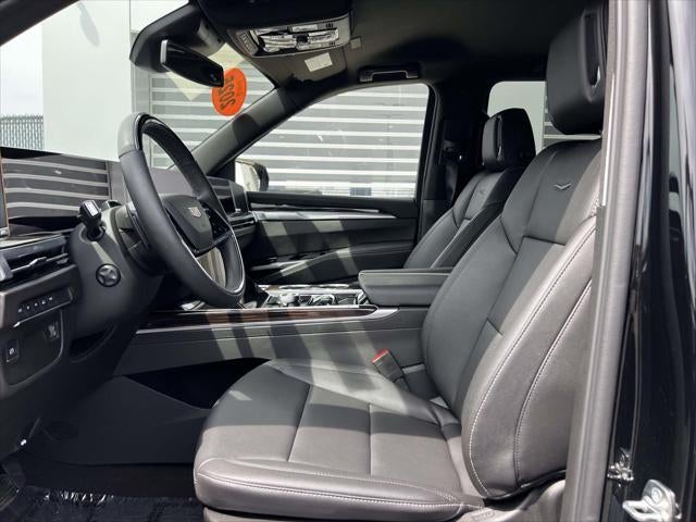 2025 Cadillac Escalade ESV 4WD Luxury