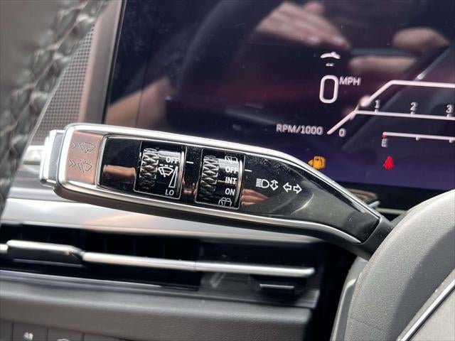 2025 Cadillac Escalade ESV 4WD Luxury