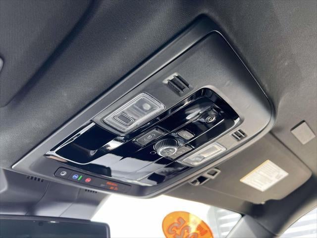 2025 Cadillac Escalade ESV 4WD Luxury