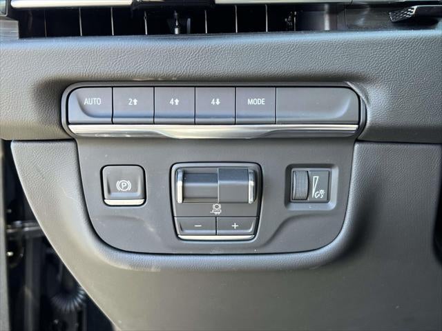 2025 Cadillac Escalade ESV 4WD Premium Luxury