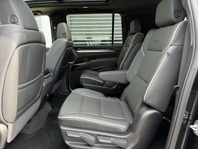 2025 Cadillac Escalade ESV 4WD Premium Luxury