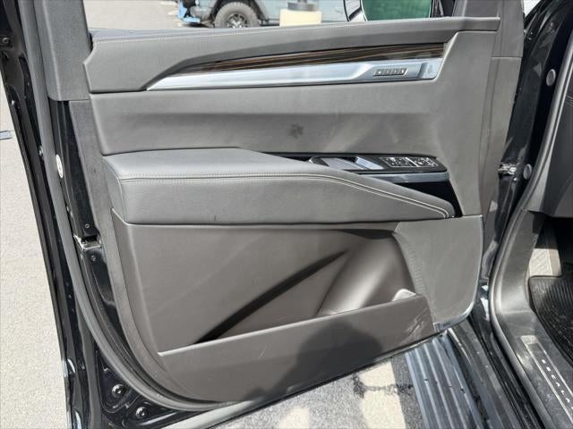 2025 Cadillac Escalade ESV 4WD Premium Luxury