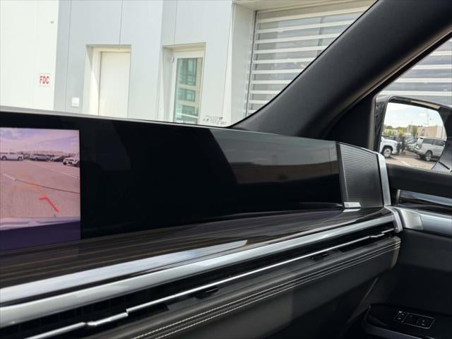 2025 Cadillac Escalade ESV 4WD Premium Luxury