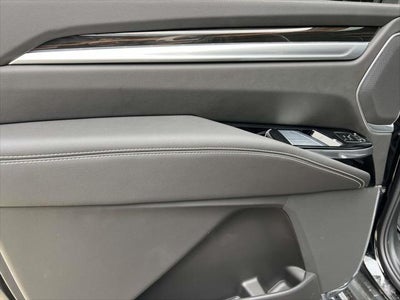 2025 Cadillac Escalade ESV 4WD Premium Luxury