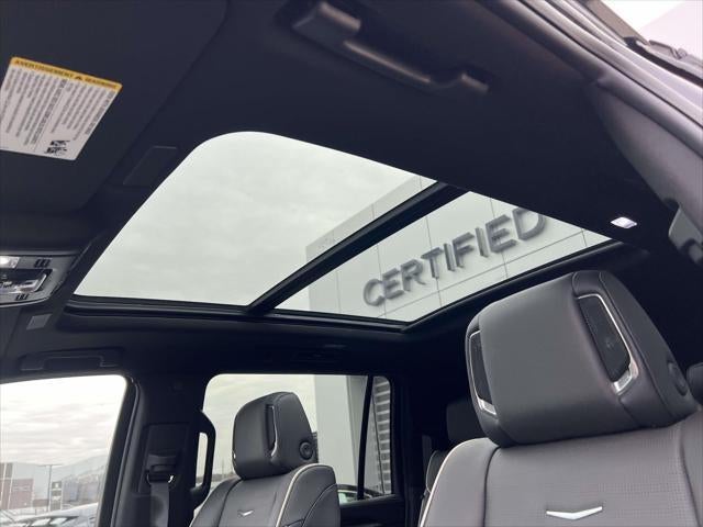 2025 Cadillac Escalade ESV 4WD Premium Luxury