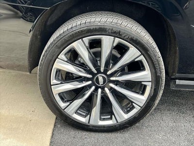 2025 Cadillac Escalade ESV 4WD Premium Luxury