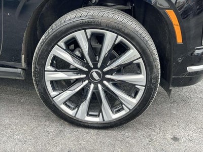 2025 Cadillac Escalade ESV 4WD Premium Luxury