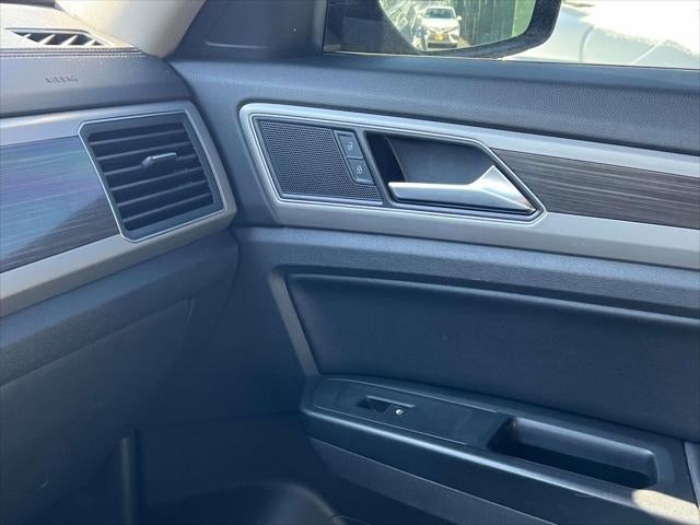 2019 Volkswagen Atlas 3.6L V6 SE w/Technology R-Line