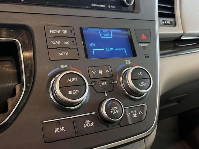 2018 Toyota Sienna XLE