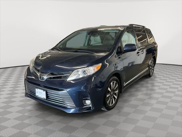 2018 Toyota Sienna XLE