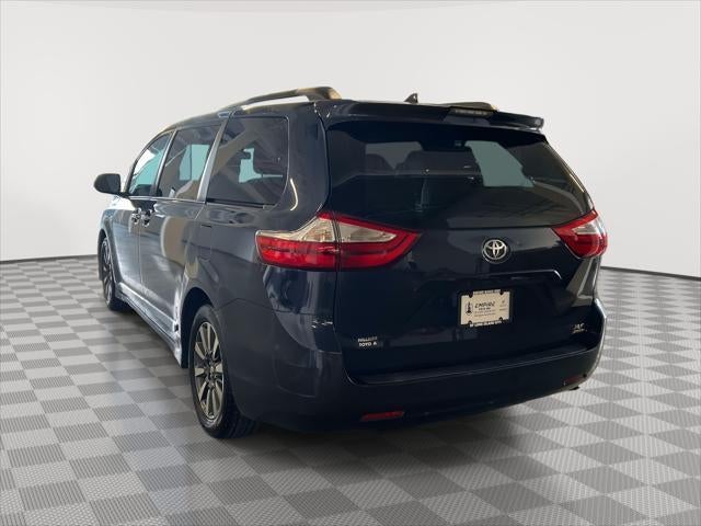 2018 Toyota Sienna XLE