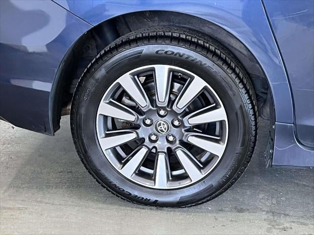 2018 Toyota Sienna XLE