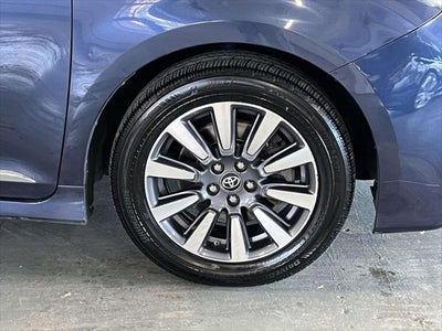 2018 Toyota Sienna XLE