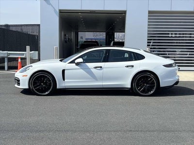 2023 Porsche Panamera 4 Platinum Edition