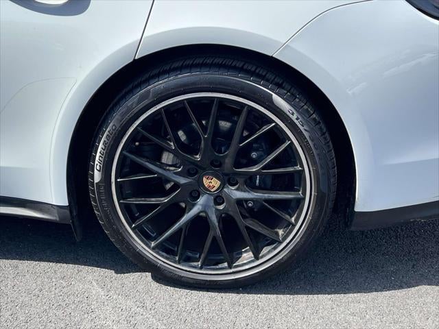 2023 Porsche Panamera 4 Platinum Edition